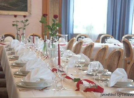 Zum Boehm Hotel Roth (Bavaria)
