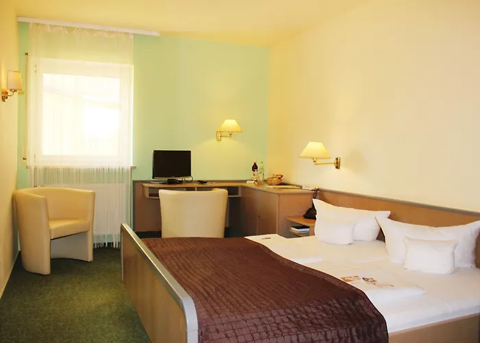 Zum Boehm Hotel Roth (Bavaria)